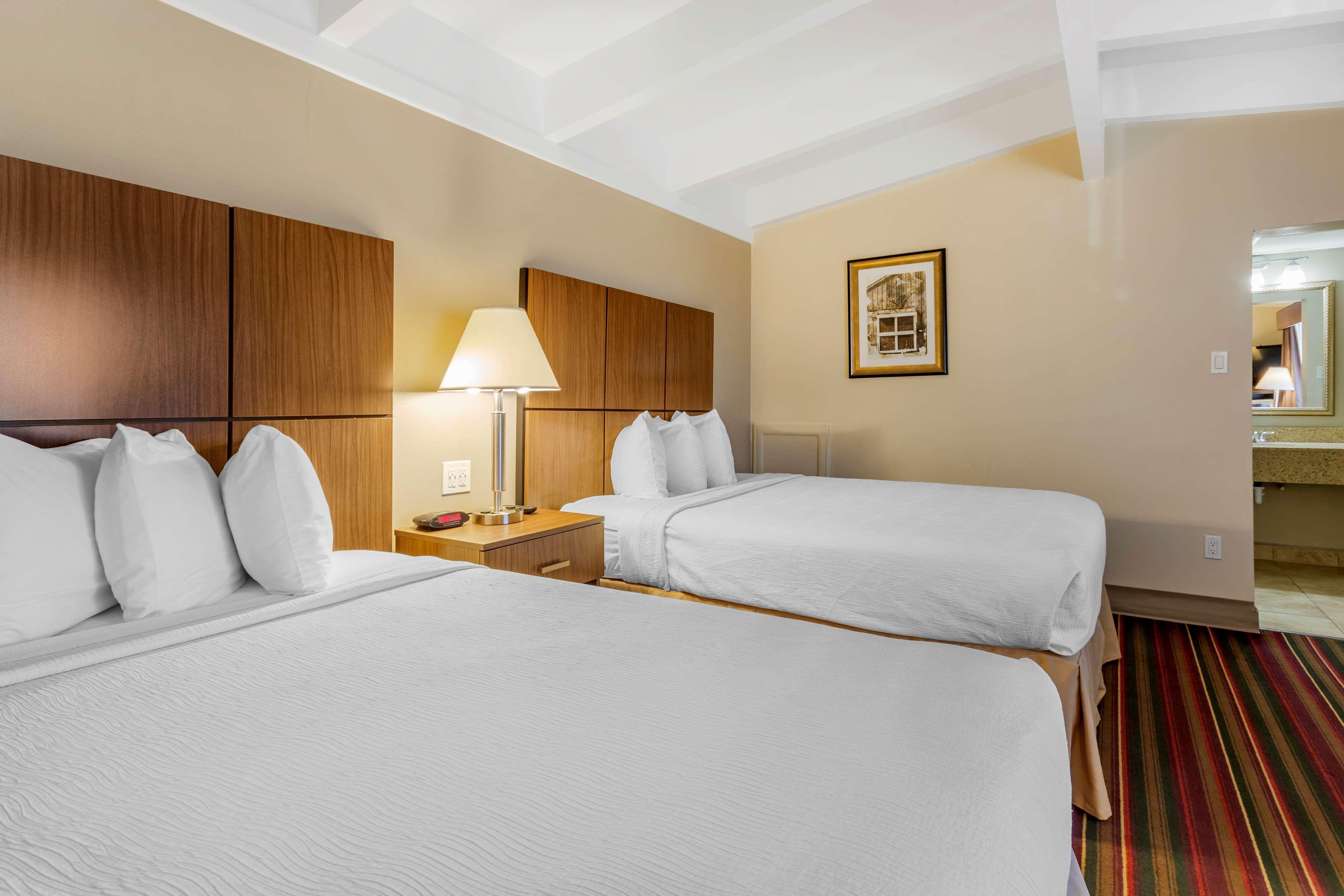 Best Western El Rancho Palacio Roswell Exterior photo