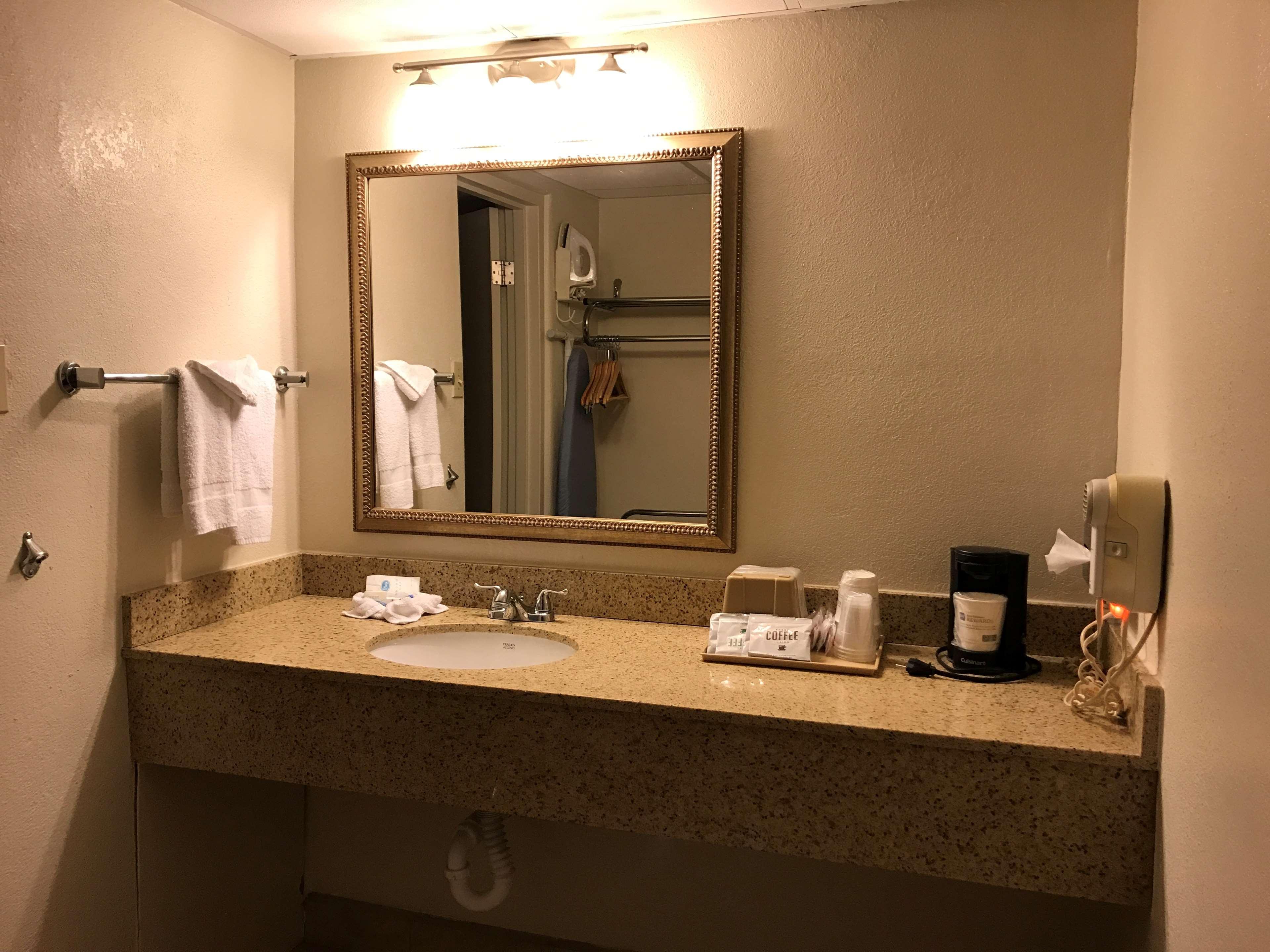 Best Western El Rancho Palacio Roswell Exterior photo