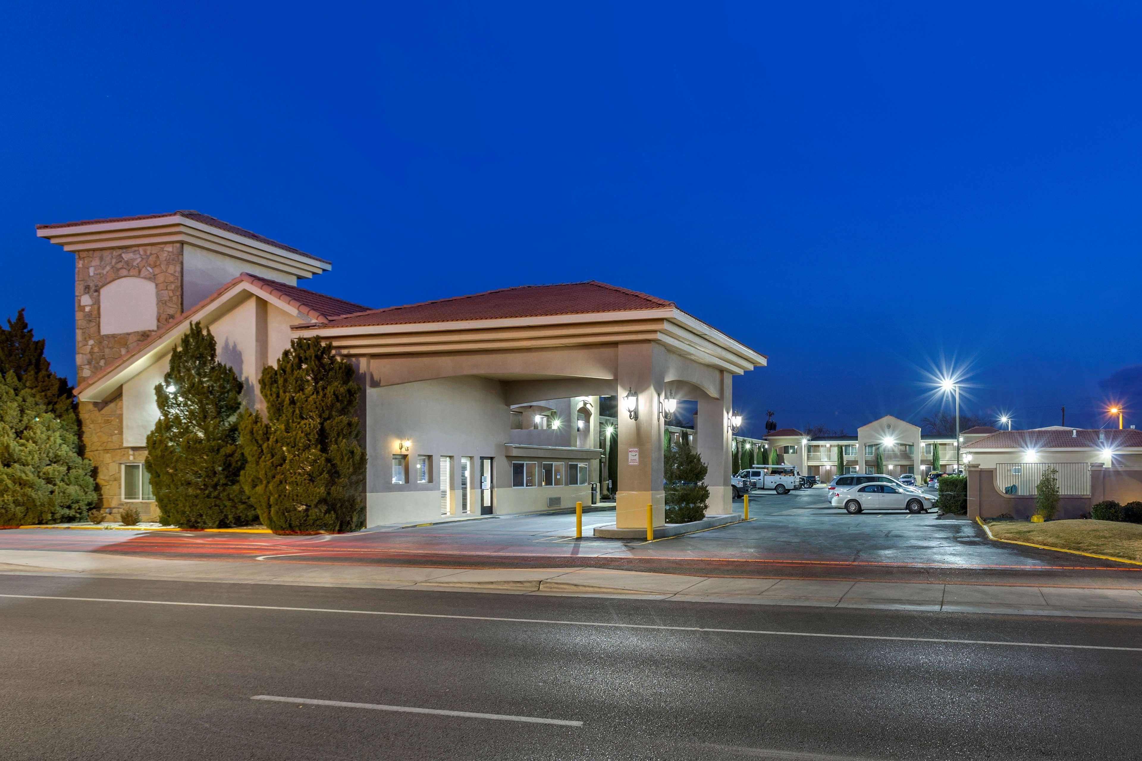 Best Western El Rancho Palacio Roswell Exterior photo