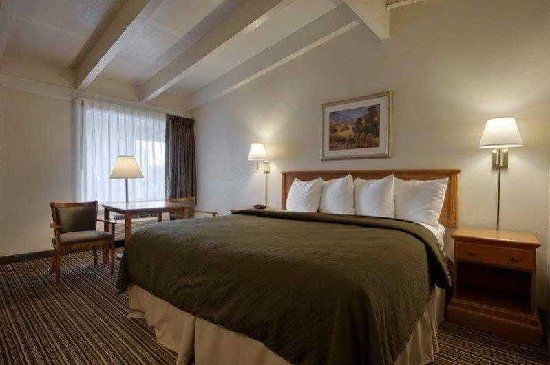Best Western El Rancho Palacio Roswell Exterior photo